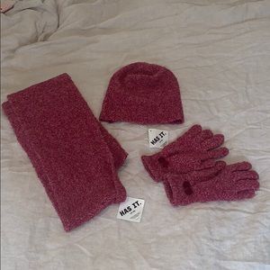 Pink scarf, gloves and beani